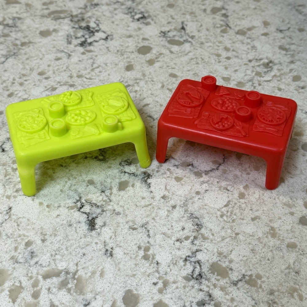 Fisher Price Little People Green & Red Tables Food Pizza Drinks Replacement READ